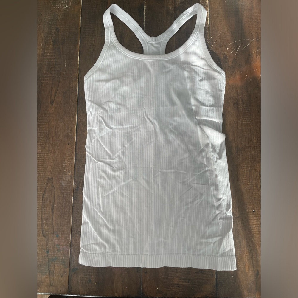 Lululemon Ebb to Street tank